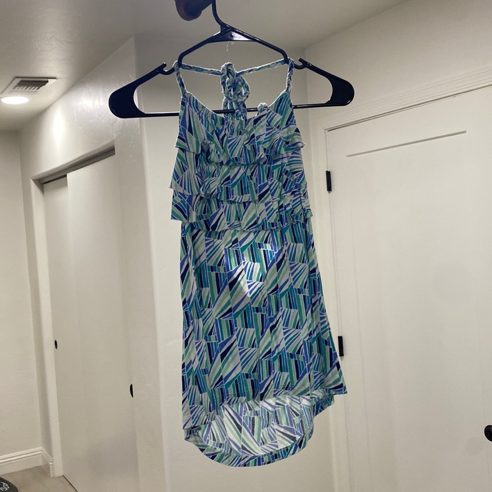 Backless, halter top